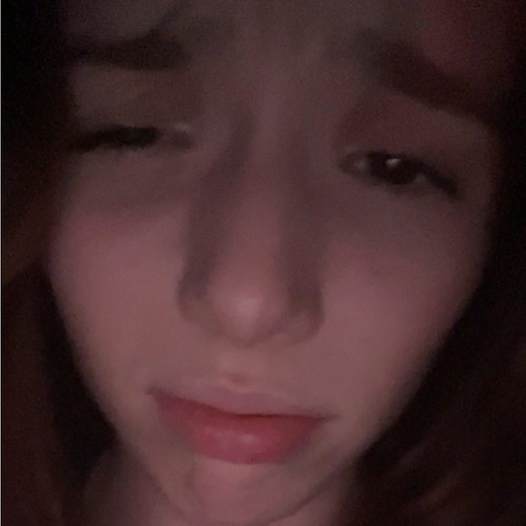 Meet your Posher, Isabella - Picture 1 of 1